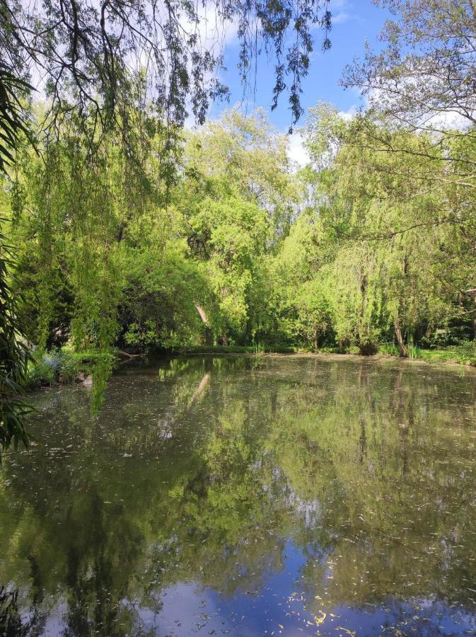 Cahagnes Le Moulin De Benneville Chambres D'Hotes, Petit Dejeuner Compris מראה חיצוני תמונה