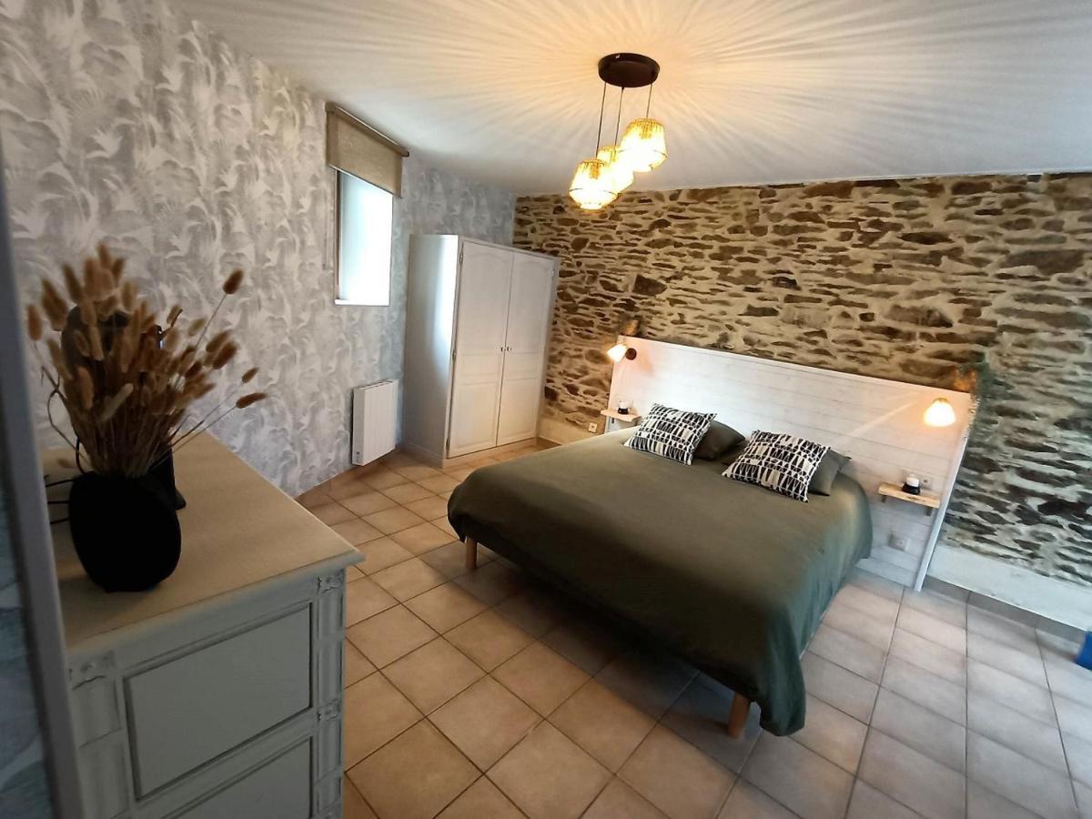 Cahagnes Le Moulin De Benneville Chambres D'Hotes, Petit Dejeuner Compris מראה חיצוני תמונה