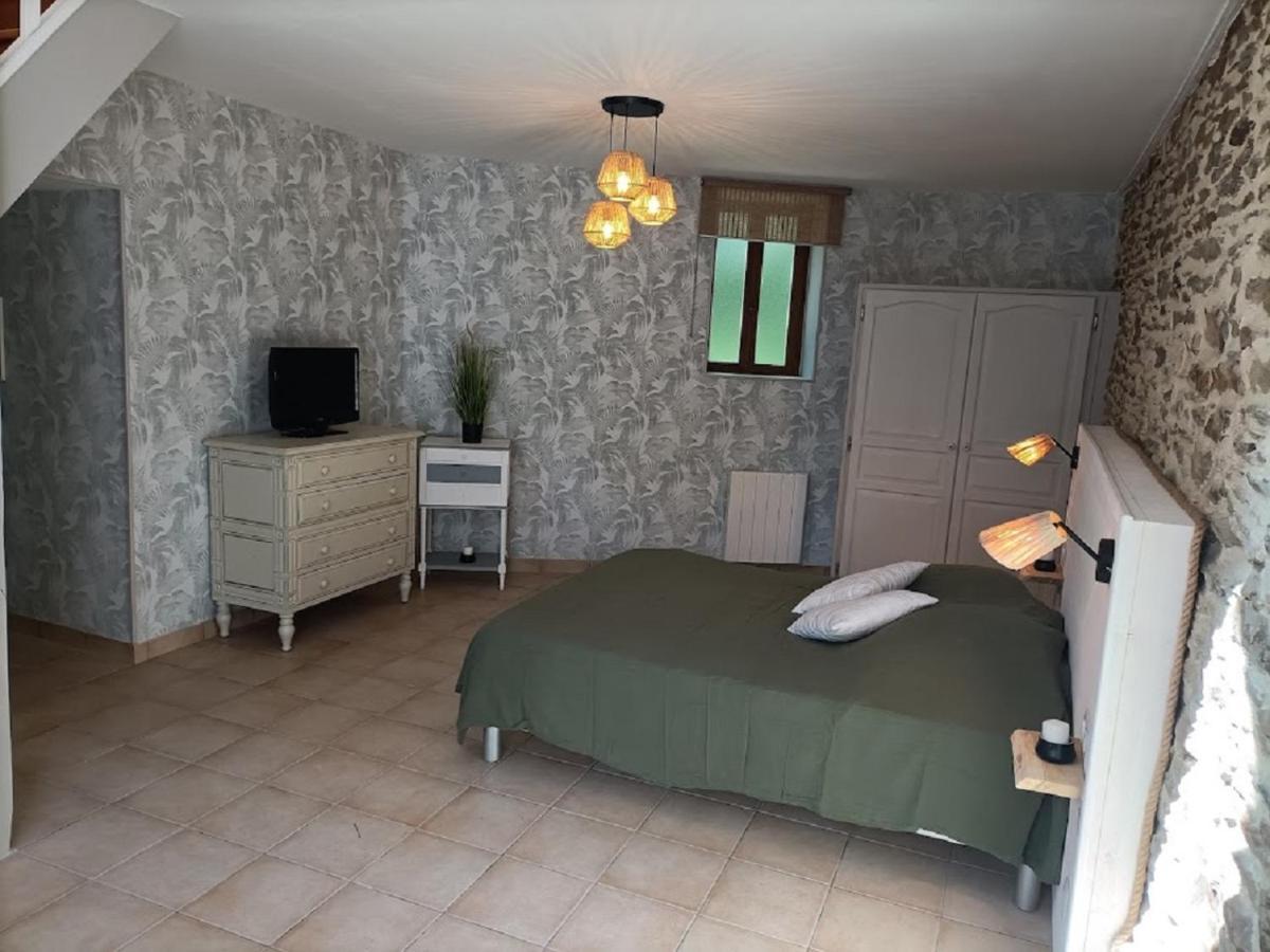 Cahagnes Le Moulin De Benneville Chambres D'Hotes, Petit Dejeuner Compris מראה חיצוני תמונה