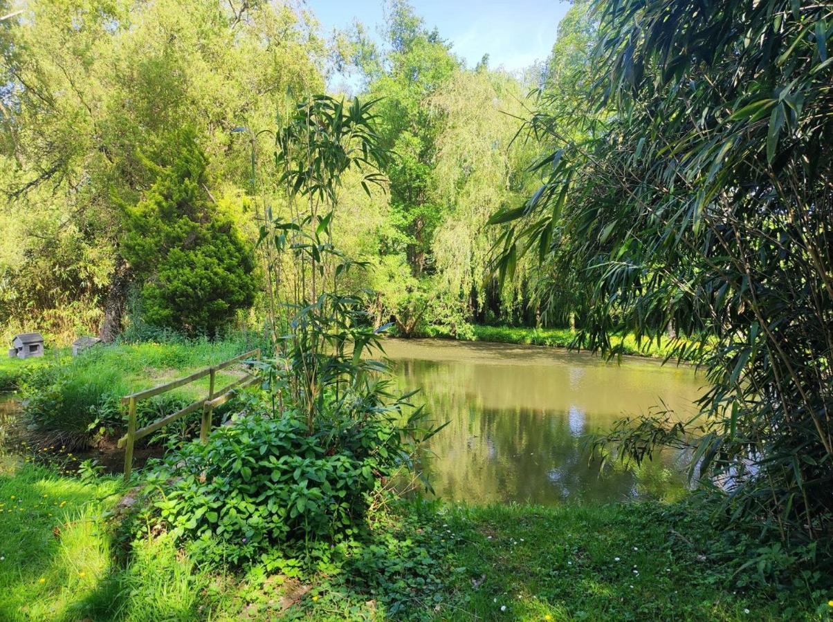 Cahagnes Le Moulin De Benneville Chambres D'Hotes, Petit Dejeuner Compris מראה חיצוני תמונה