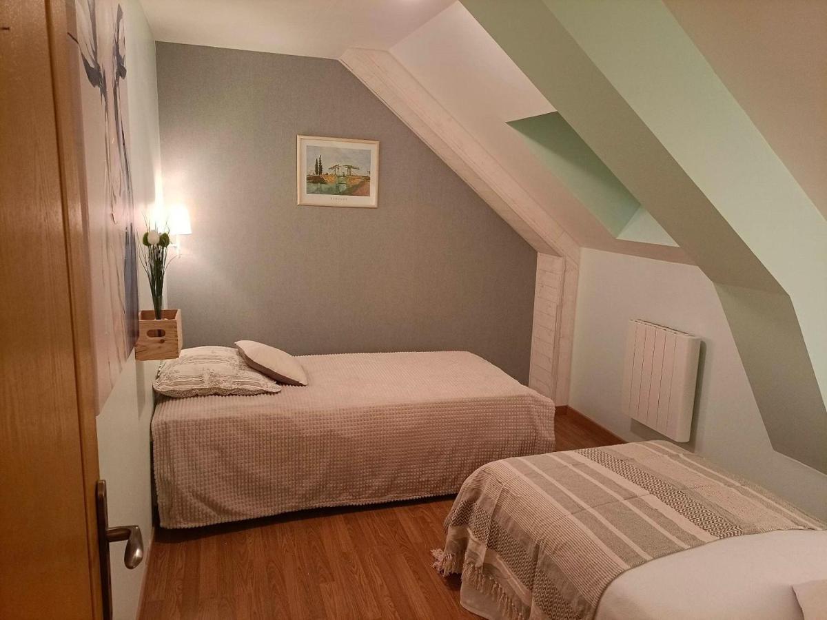 Cahagnes Le Moulin De Benneville Chambres D'Hotes, Petit Dejeuner Compris מראה חיצוני תמונה