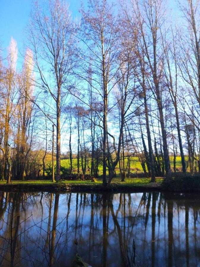Cahagnes Le Moulin De Benneville Chambres D'Hotes, Petit Dejeuner Compris מראה חיצוני תמונה